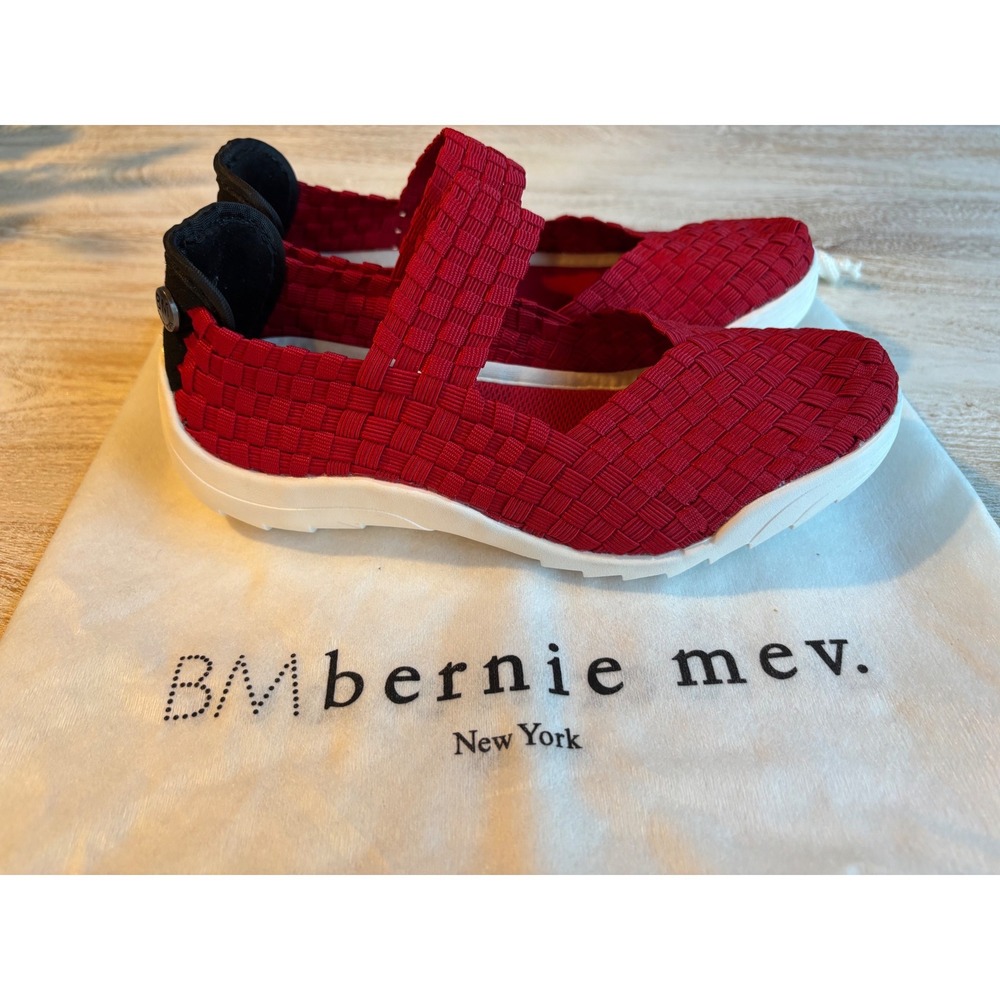NEW Bernie Mev Mary Jane Kids Size 1 Euro 32Red Woven  Slip On Flat Sneaker‎